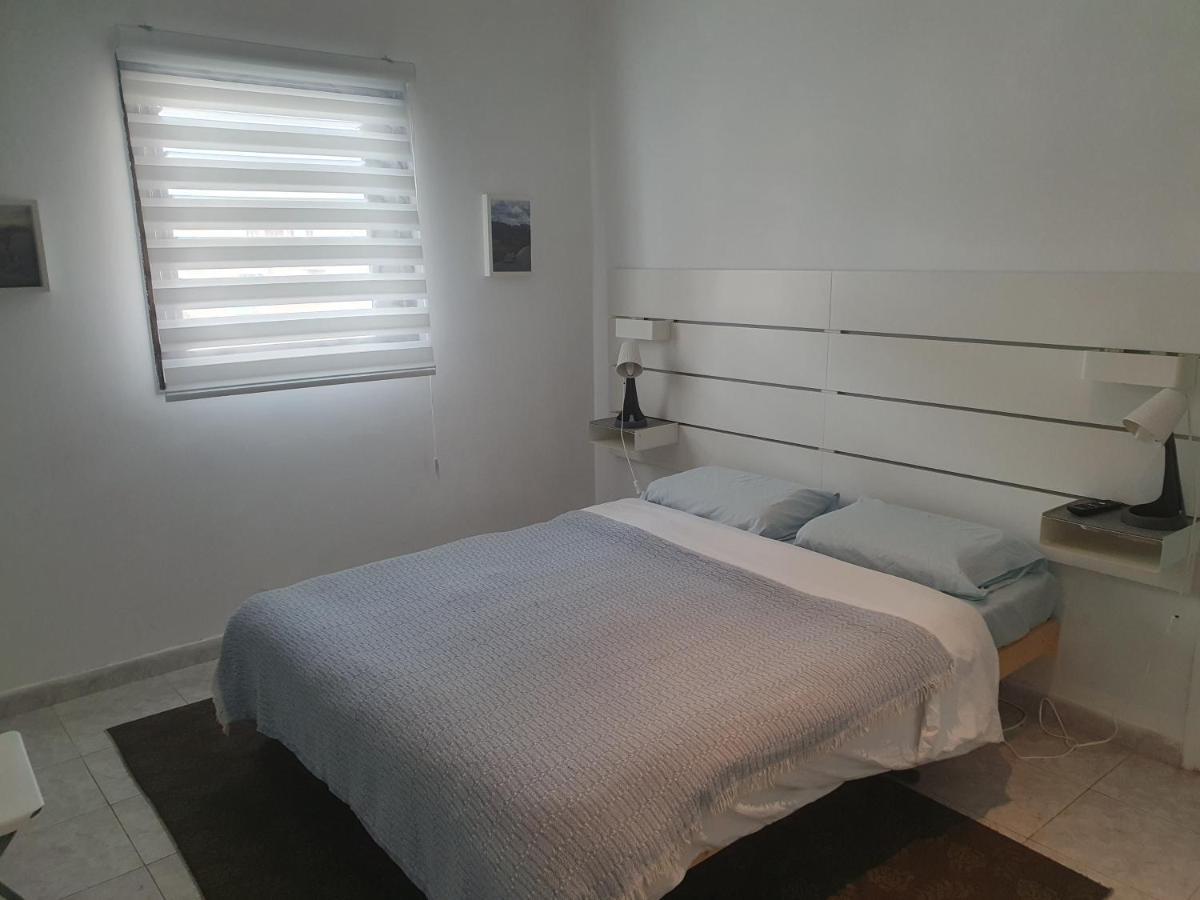 Chambre Bleue 2 Personnes Netanya Exteriör bild